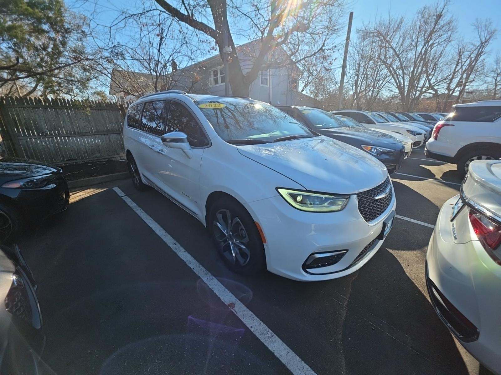 2022 Chrysler Pacifica Pinnacle AWD