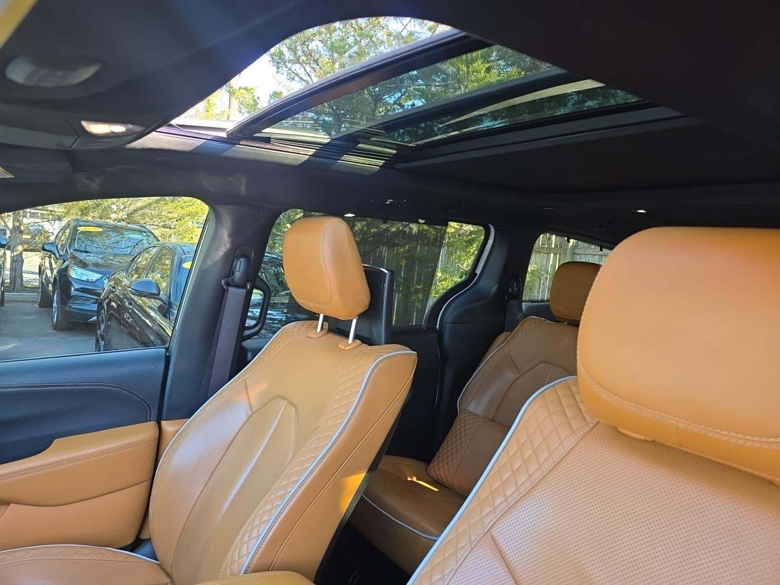 2022 Chrysler Pacifica Pinnacle AWD