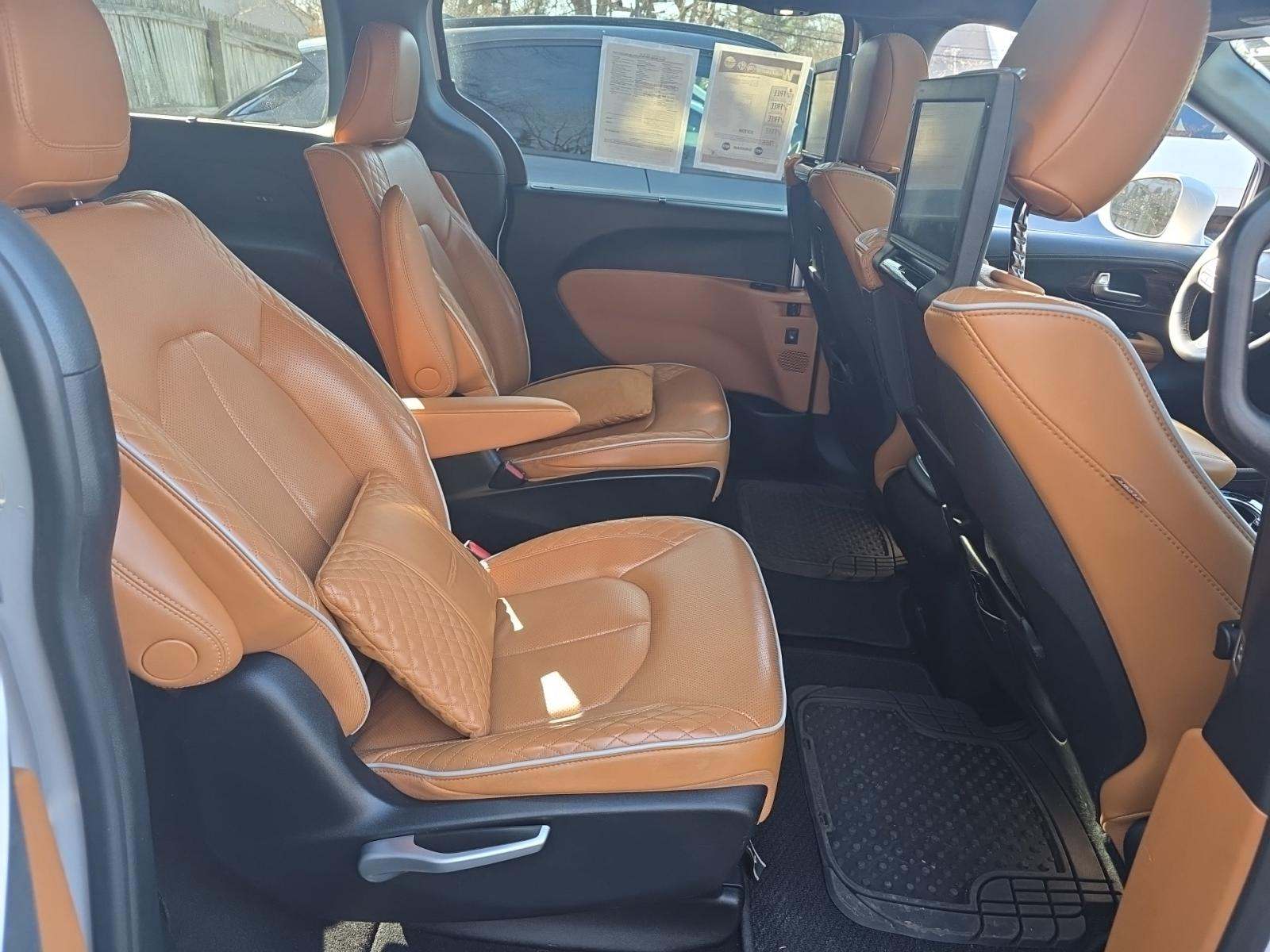 2022 Chrysler Pacifica Pinnacle AWD