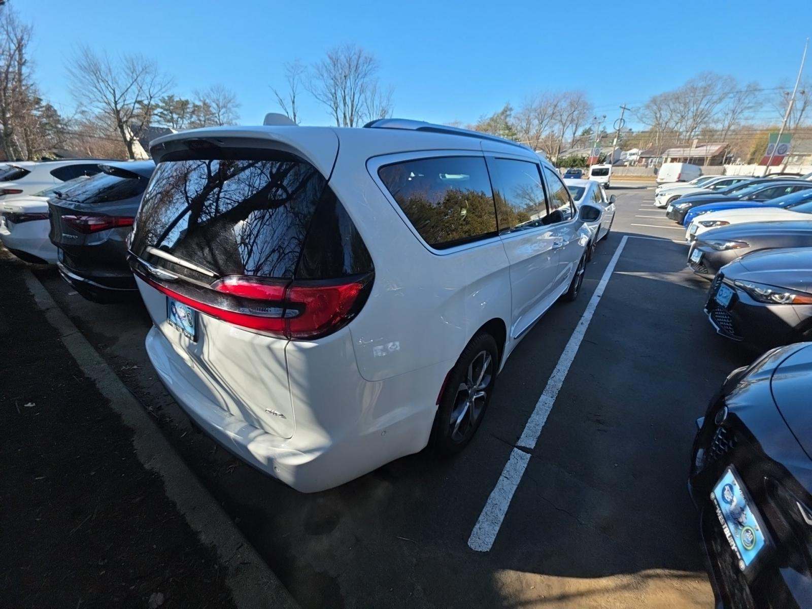 2022 Chrysler Pacifica Pinnacle AWD