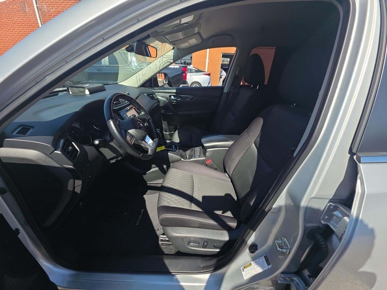 2020 Nissan Rogue SV AWD