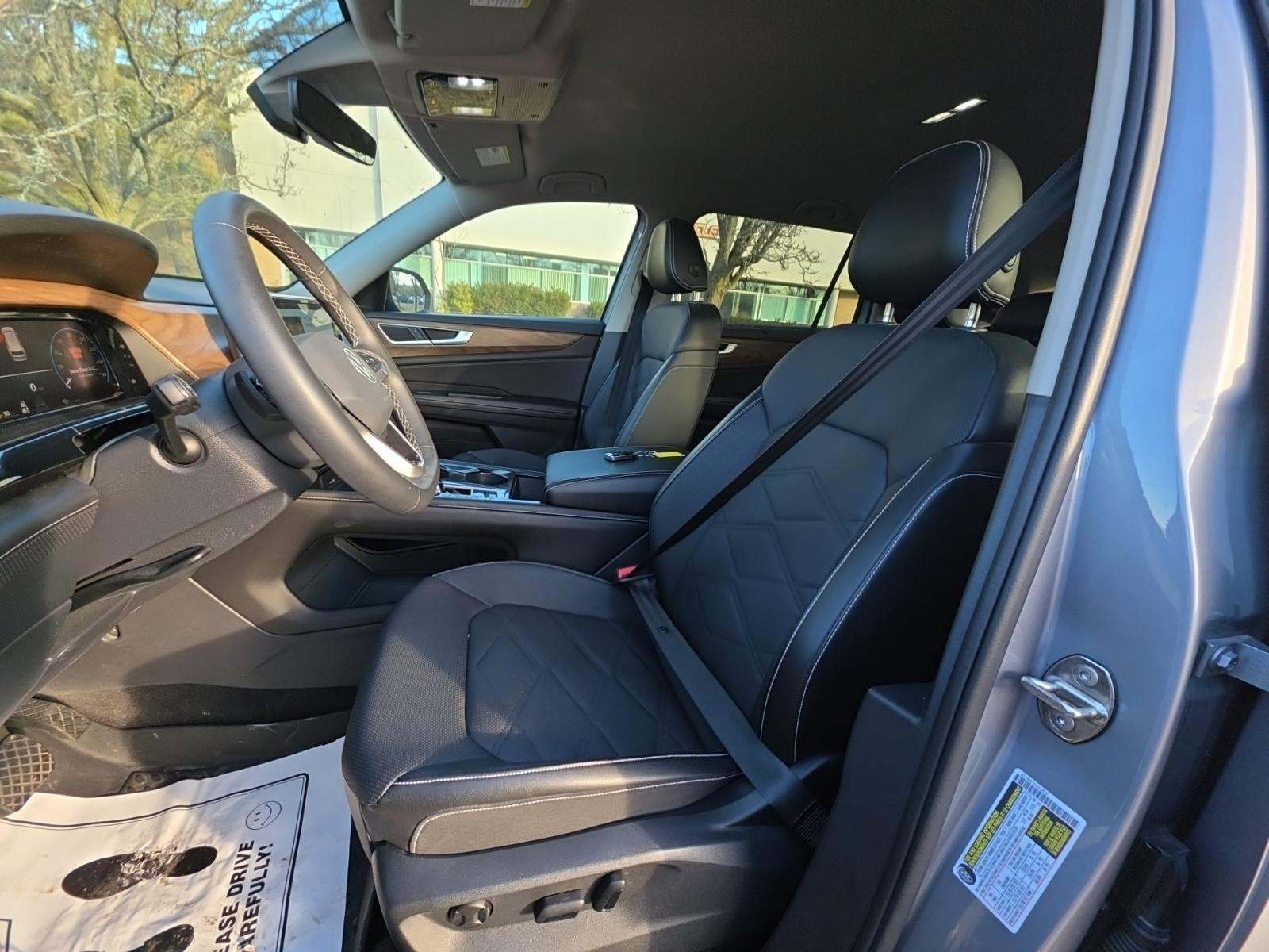 2024 Volkswagen Atlas 2.0T SE FWD