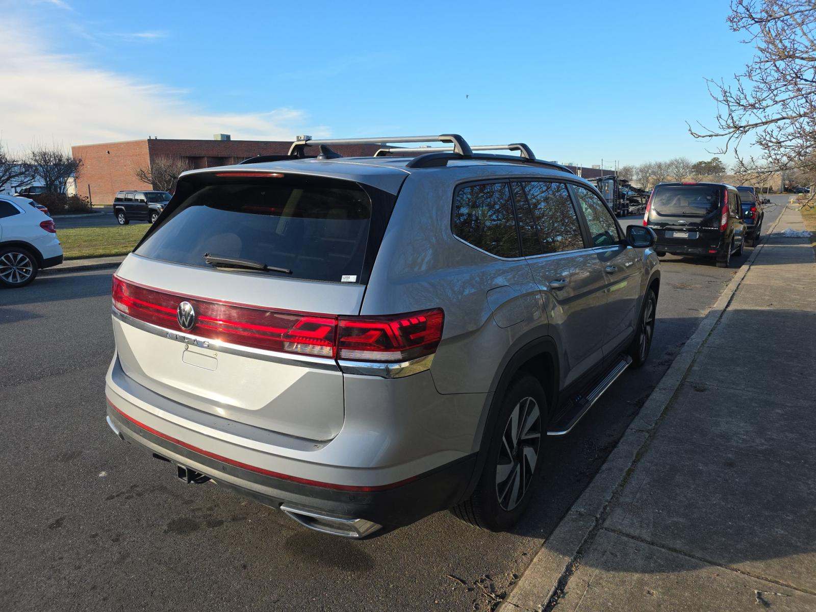 2024 Volkswagen Atlas 2.0T SE FWD