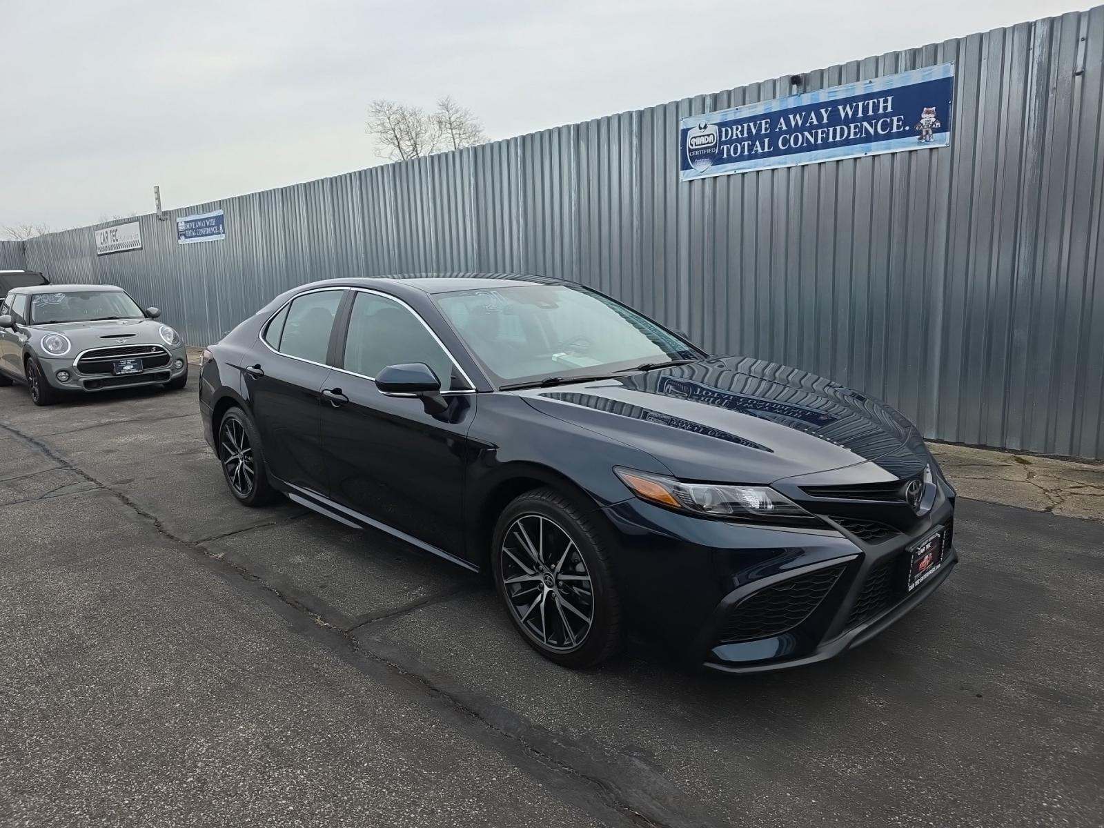 2021 Toyota Camry SE FWD