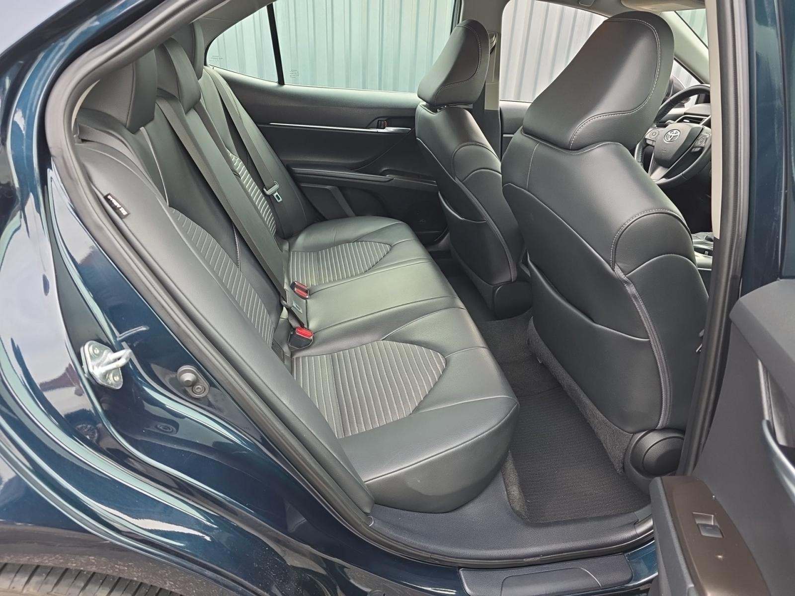 2021 Toyota Camry SE FWD