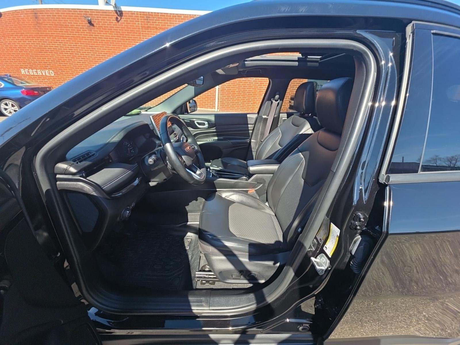 JEEP LATITUDE ALTITUDE EDITION - 6