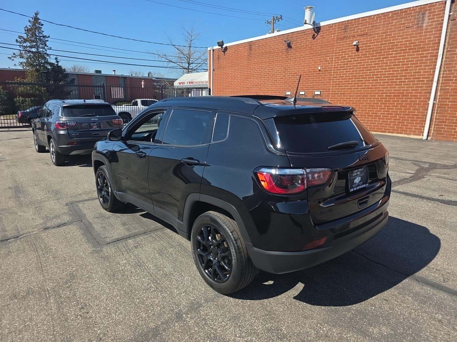 JEEP LATITUDE ALTITUDE EDITION - 2