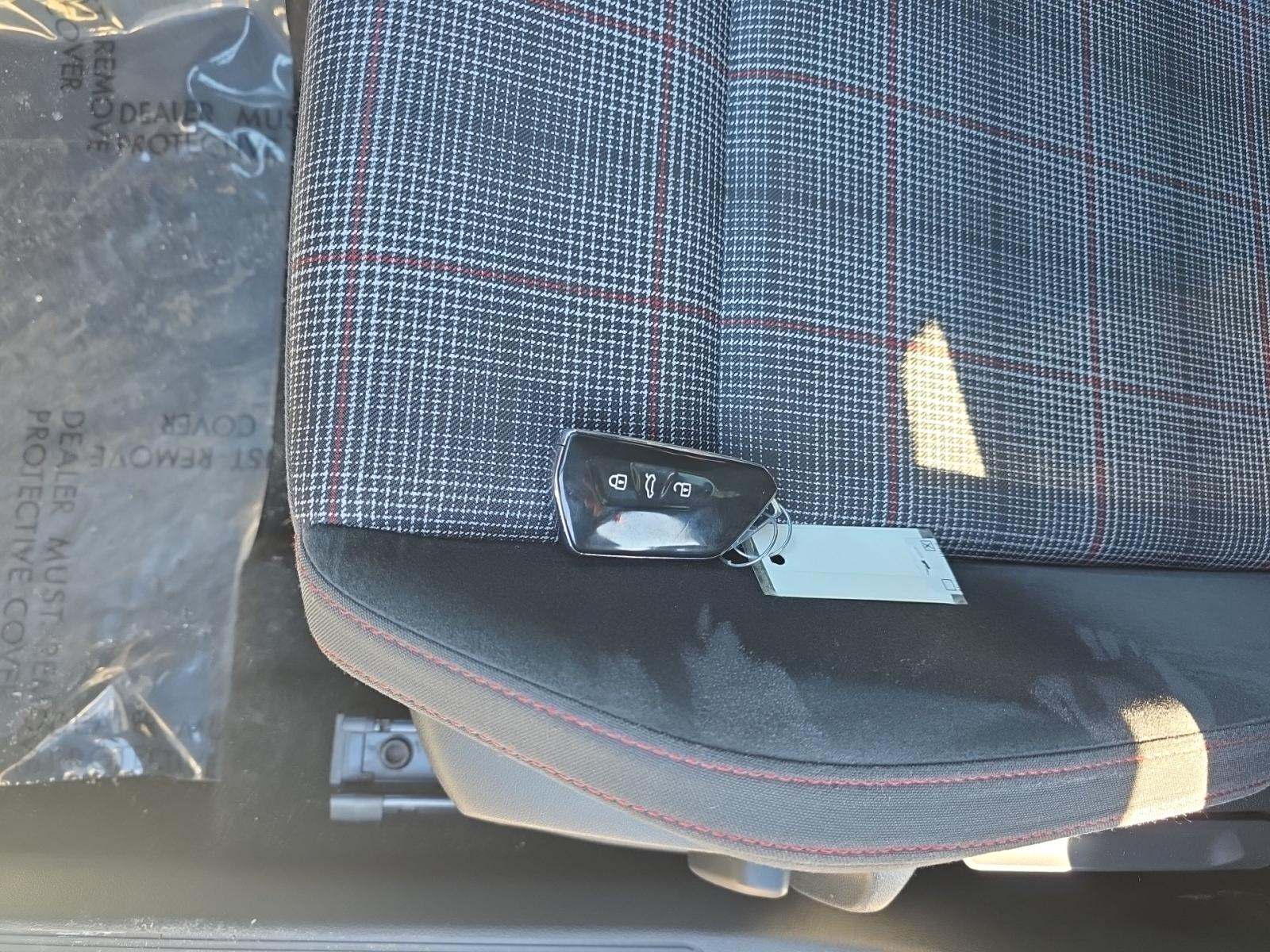 2023 Volkswagen Golf GTI 2.0T S FWD