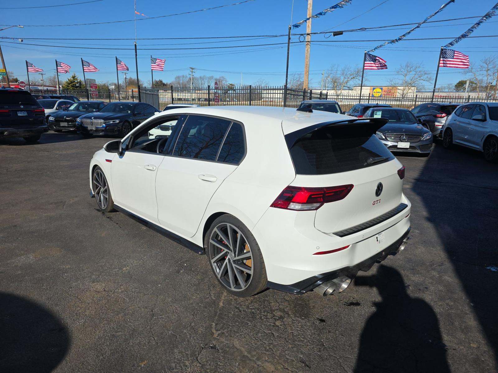 2023 Volkswagen Golf GTI 2.0T S FWD