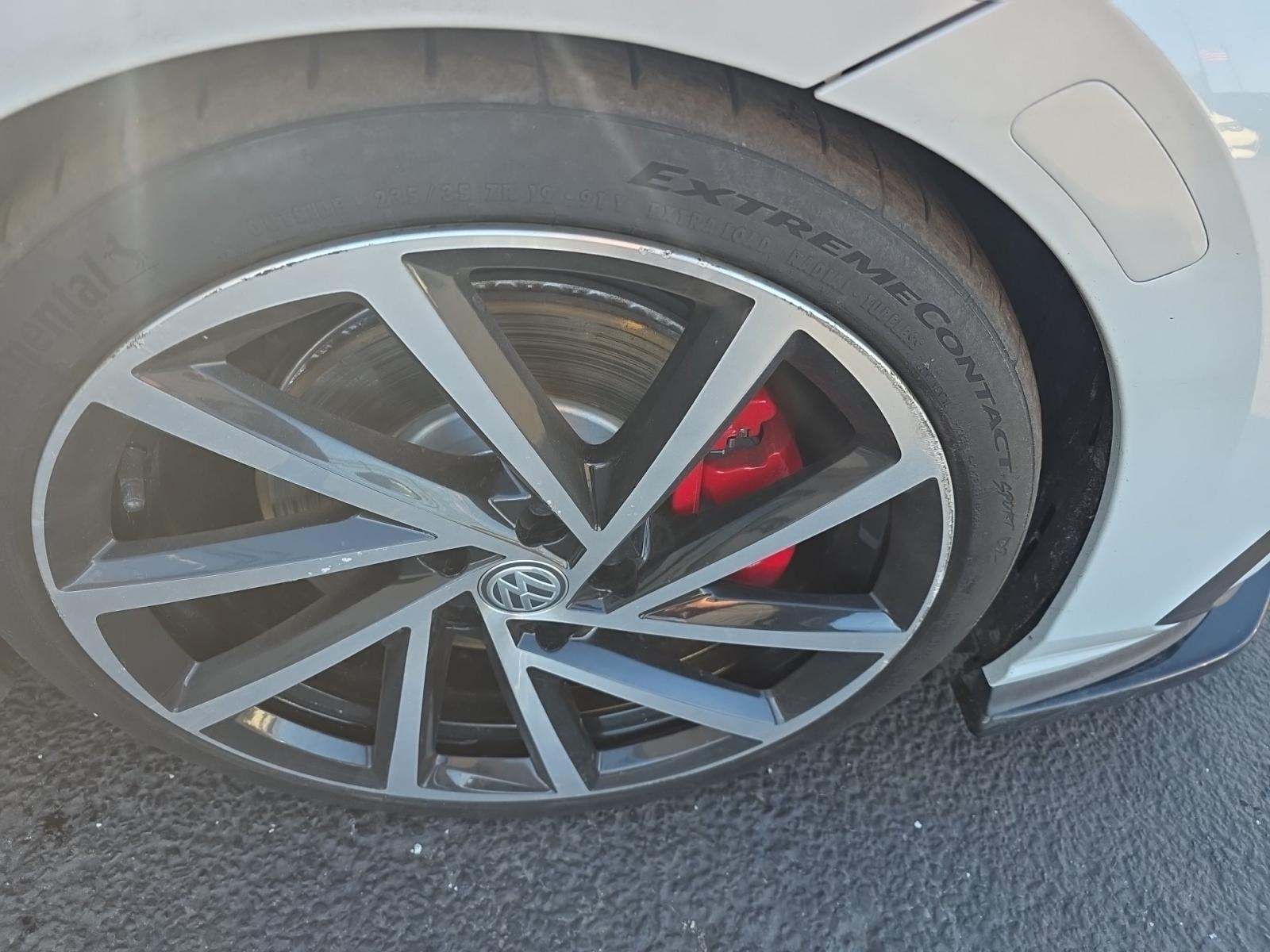 2023 Volkswagen Golf GTI 2.0T S FWD