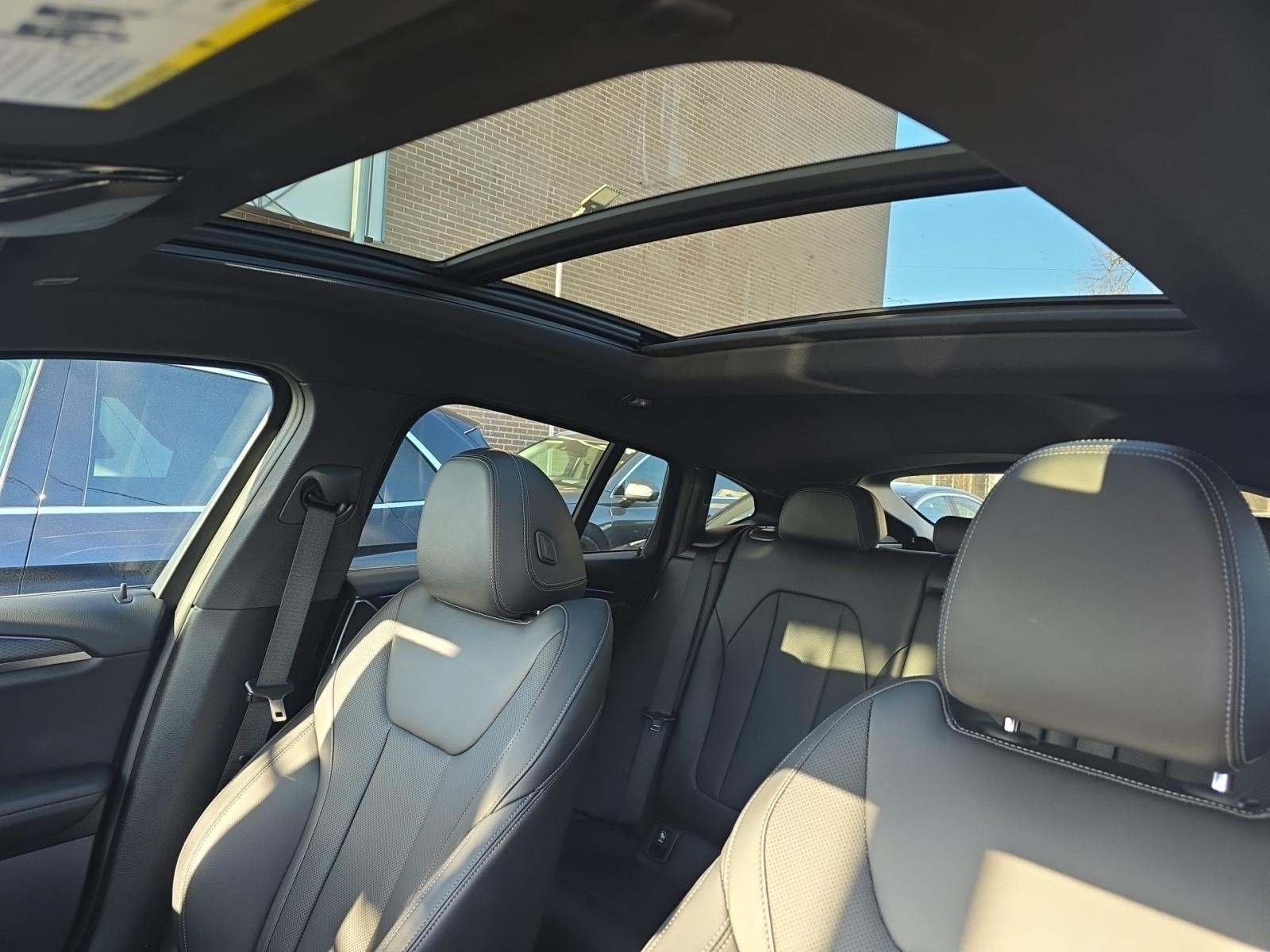 2022 BMW X4 xDrive30i AWD