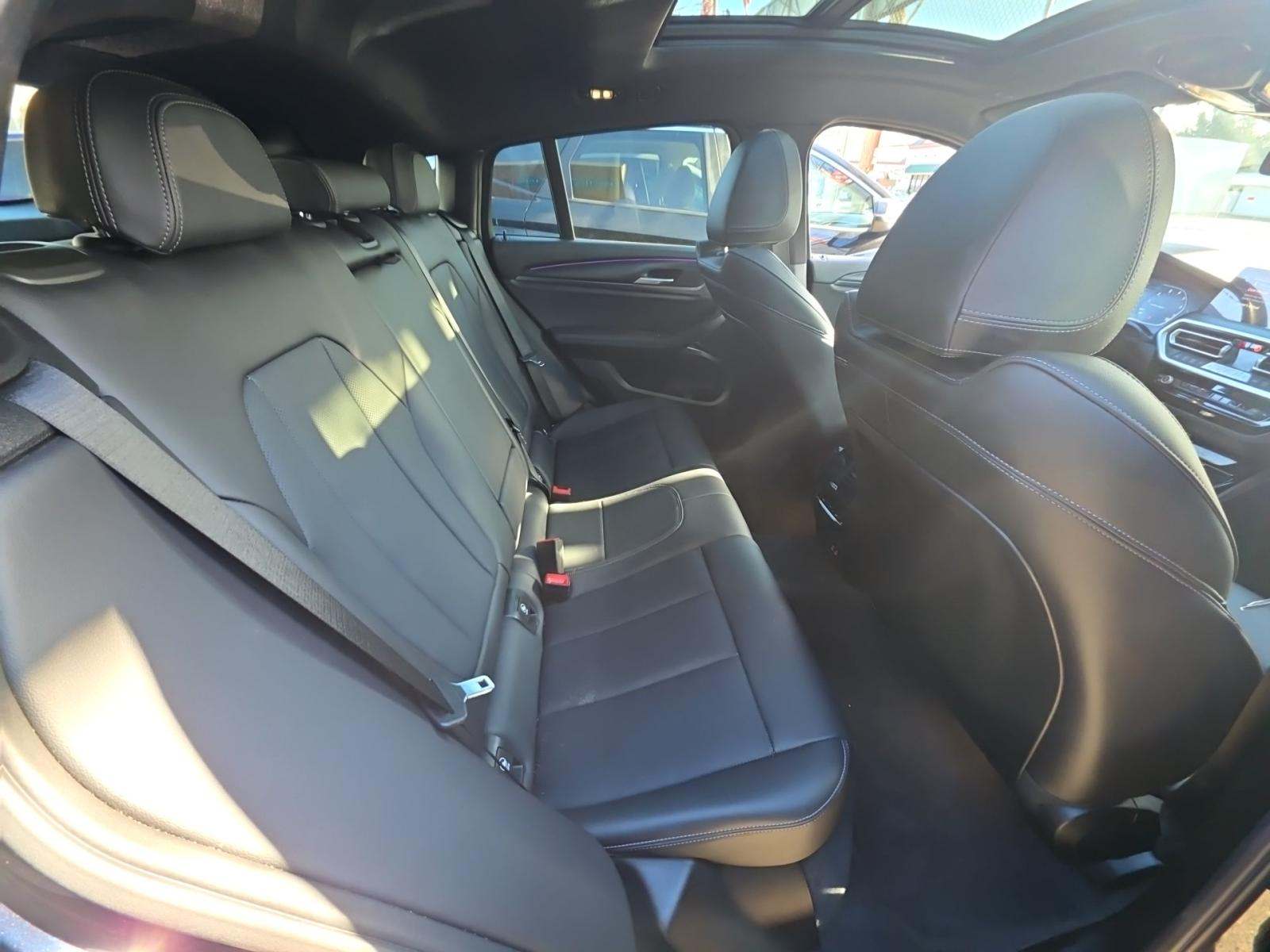 2022 BMW X4 xDrive30i AWD