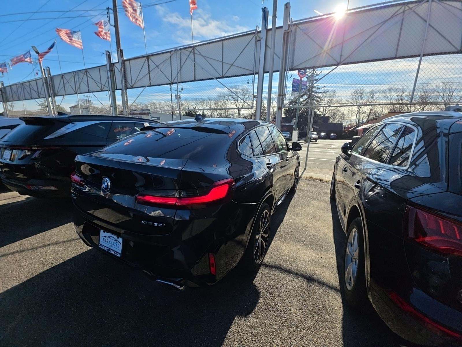 2022 BMW X4 xDrive30i AWD