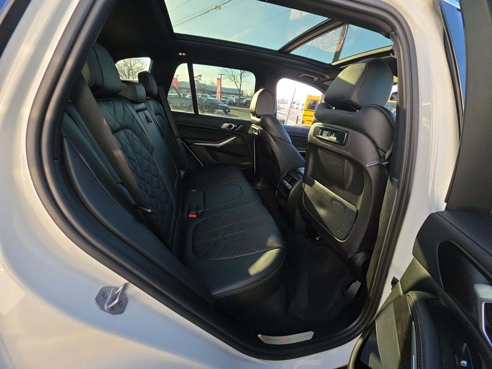 2023 BMW X5 xDrive40i AWD