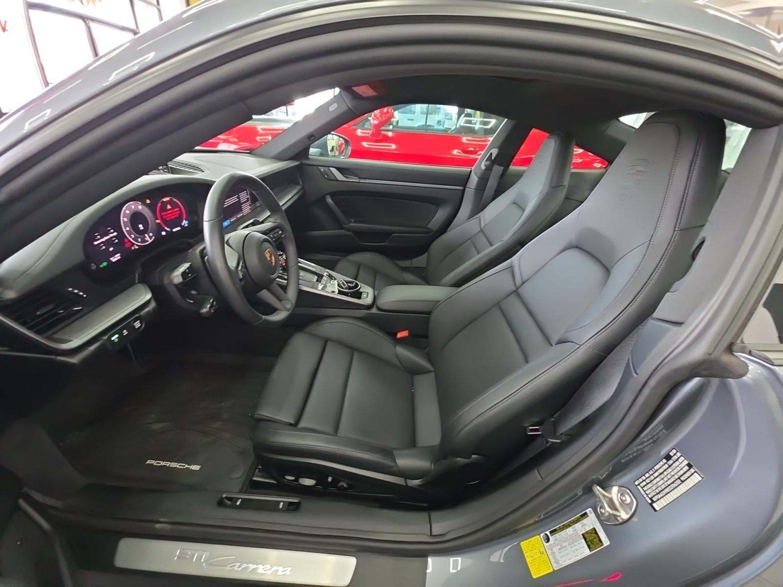 2025 Porsche 911 Carrera RWD