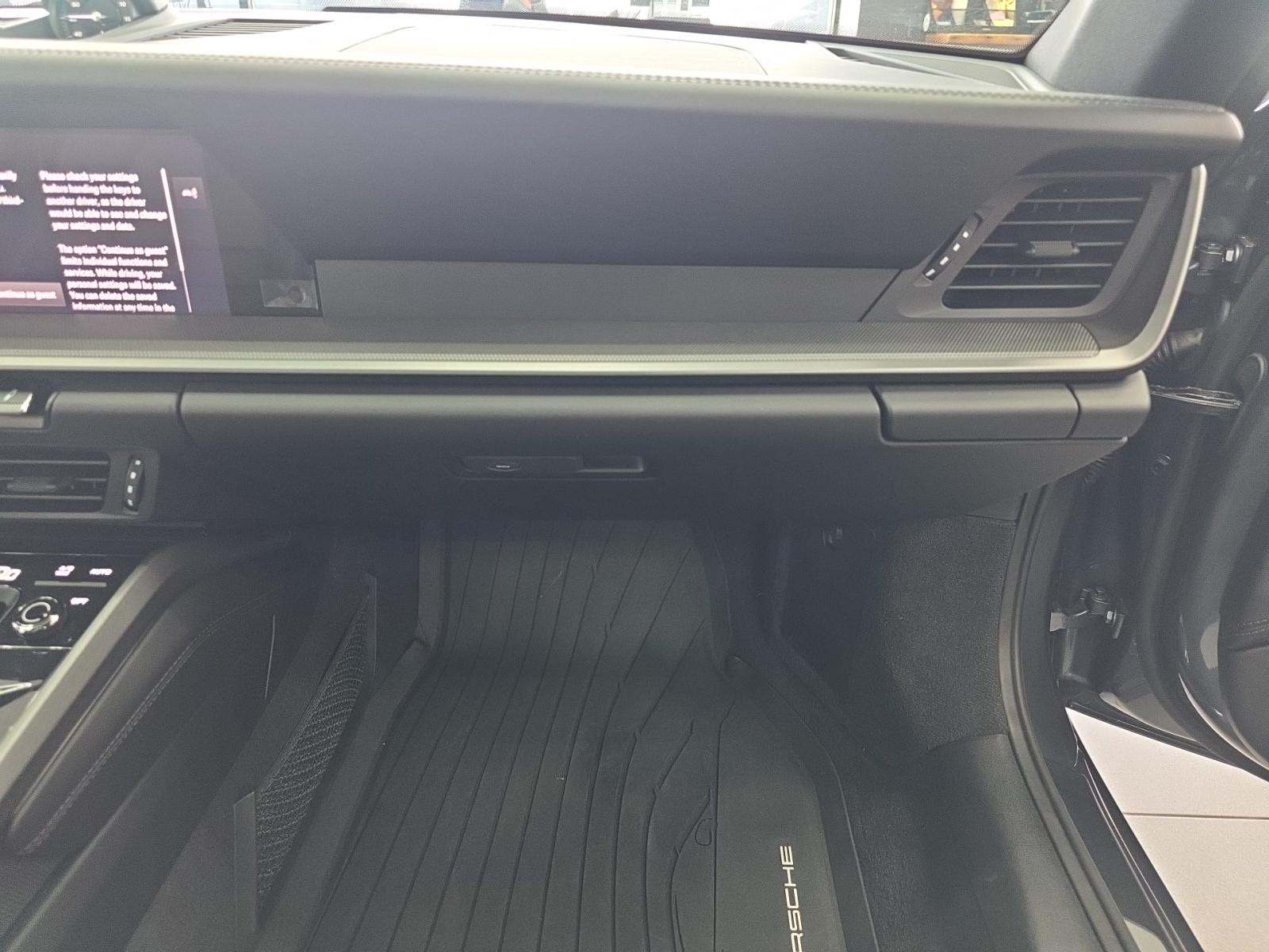 2025 Porsche 911 Carrera RWD