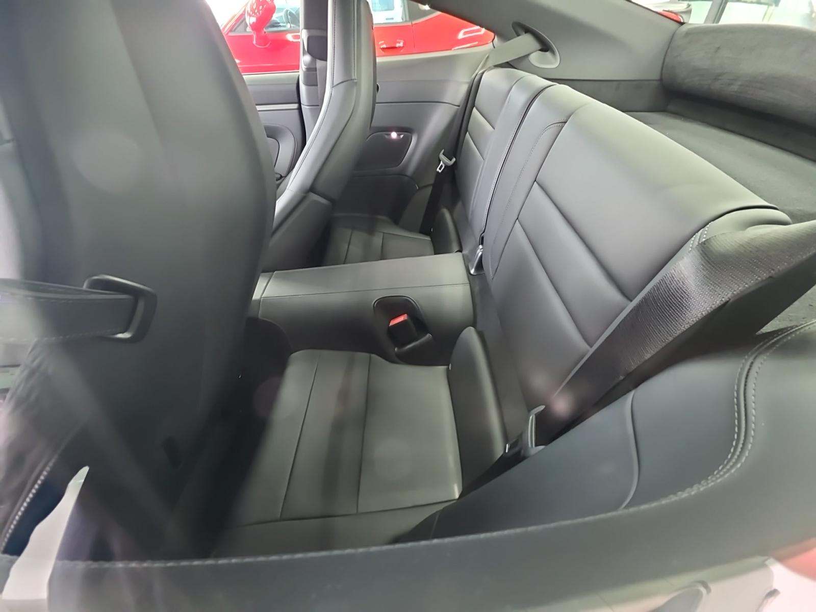 2025 Porsche 911 Carrera RWD