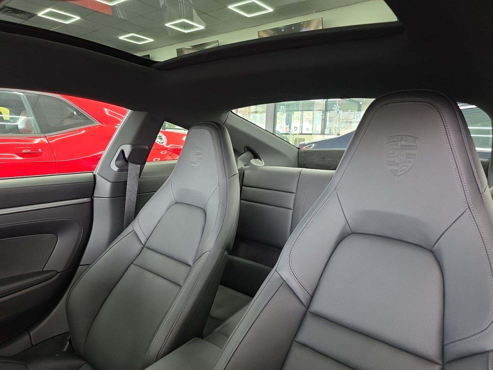 2025 Porsche 911 Carrera RWD