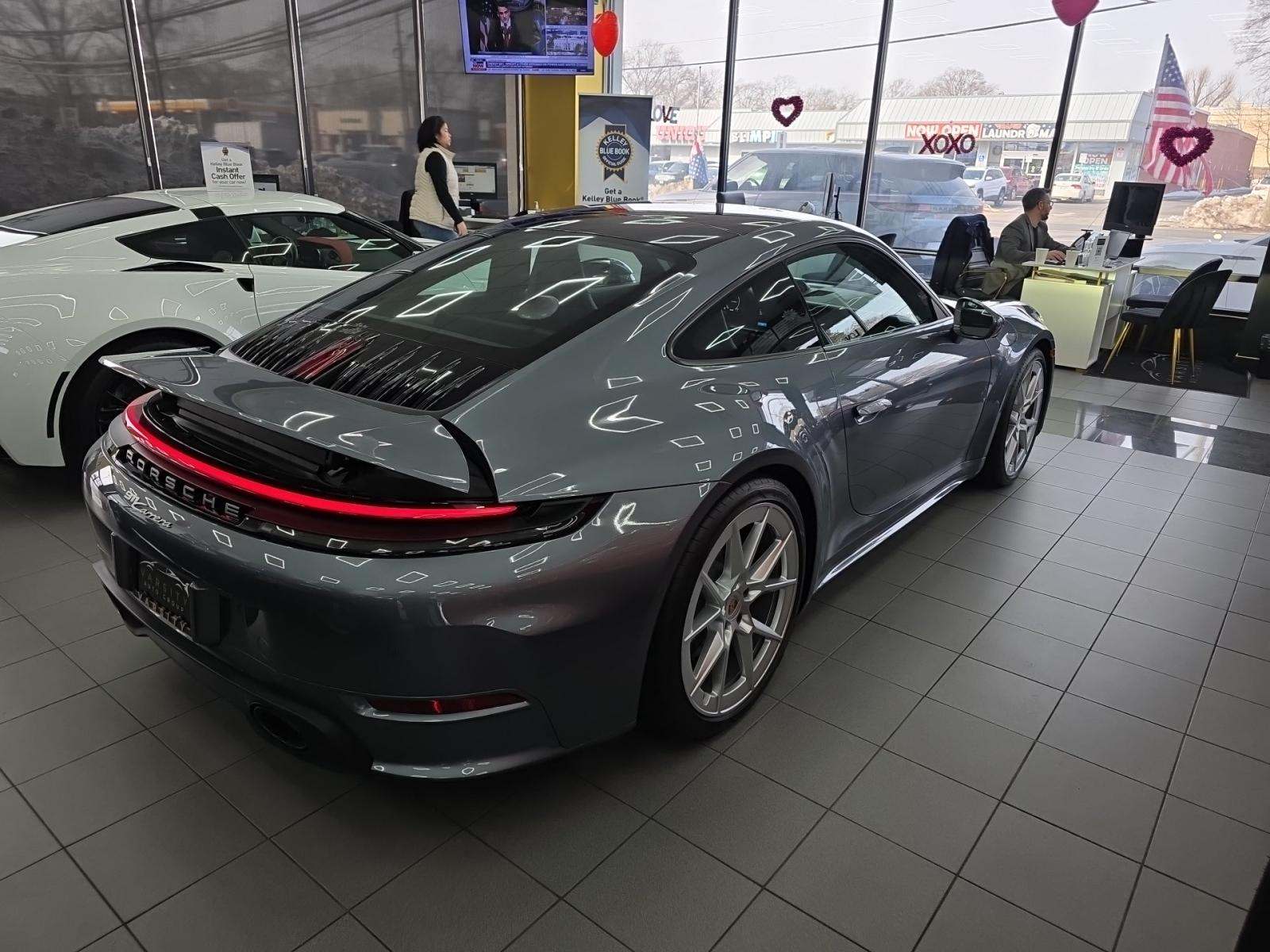 2025 Porsche 911 Carrera RWD