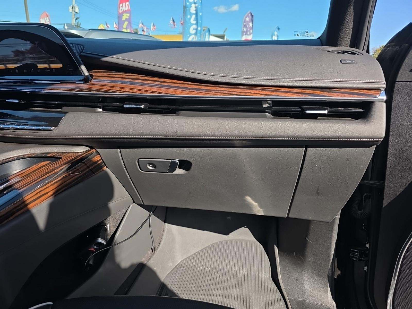 2024 Cadillac Escalade ESV Premium Luxury AWD