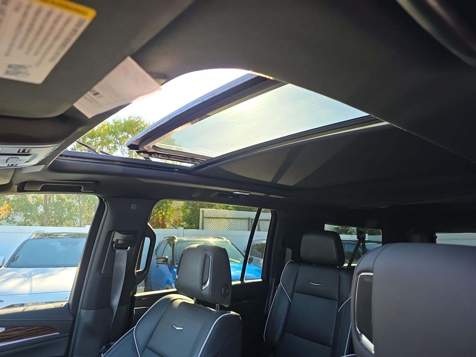 2024 Cadillac Escalade ESV Premium Luxury AWD