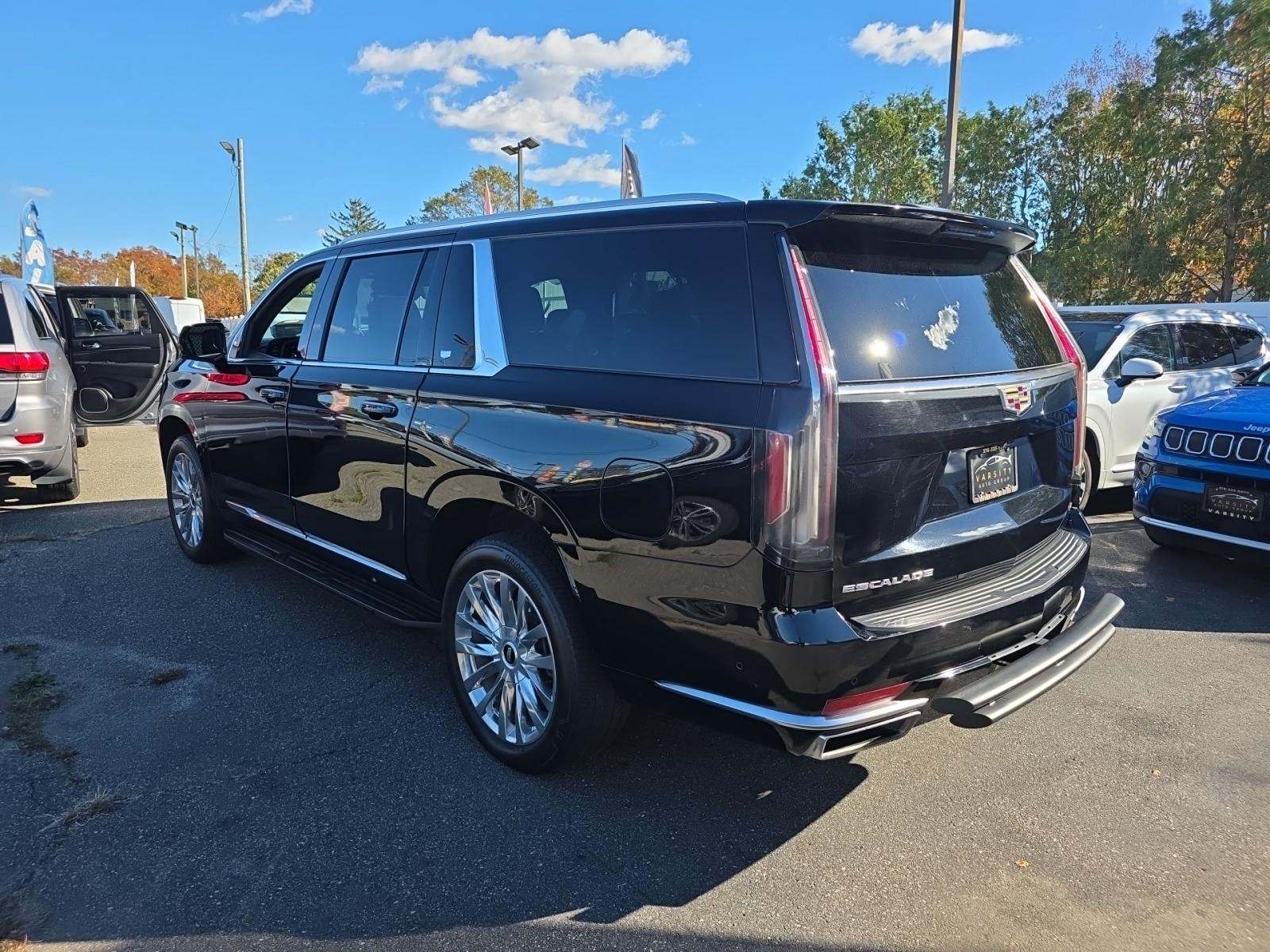 2024 Cadillac Escalade ESV Premium Luxury AWD