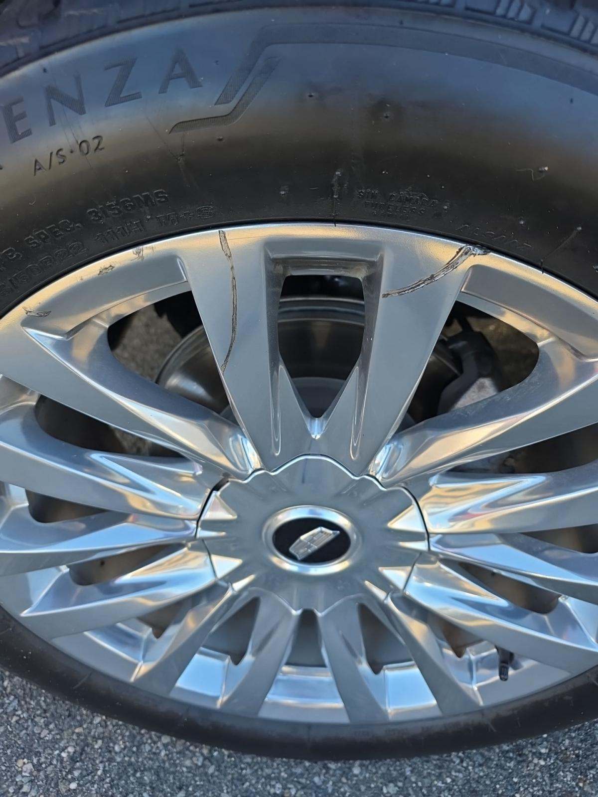 2024 Cadillac Escalade ESV Premium Luxury AWD