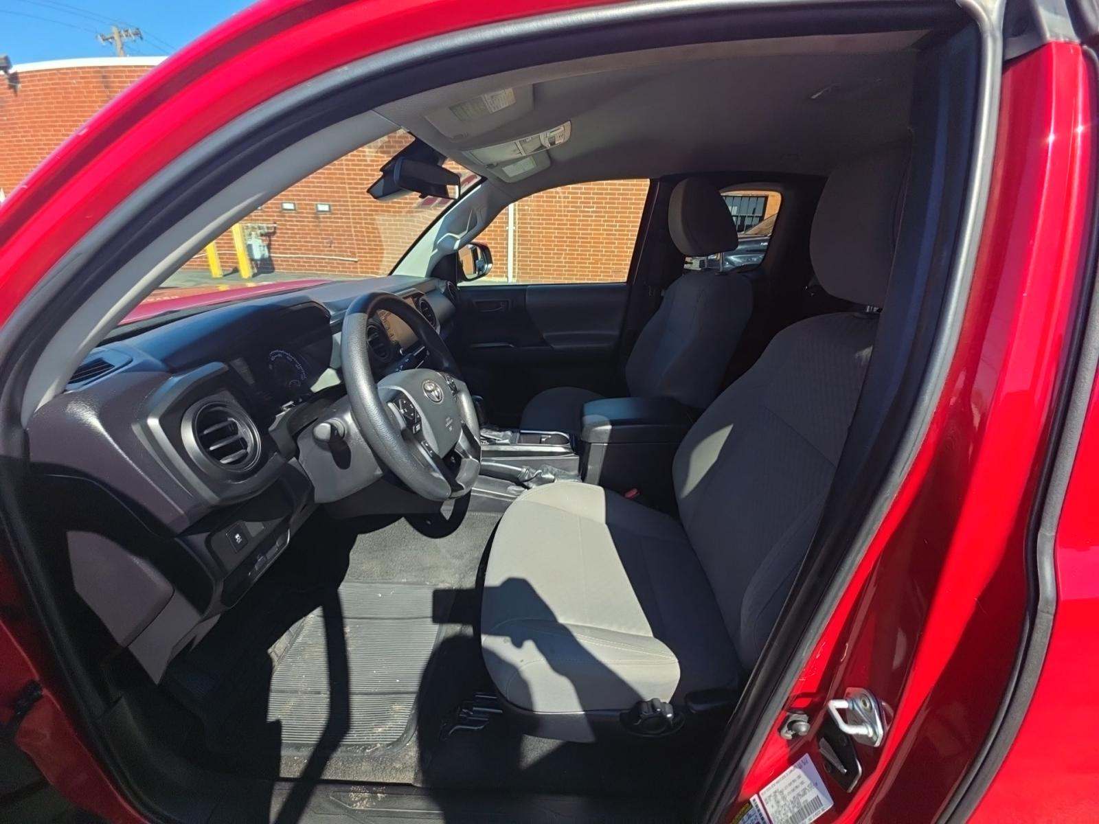 2022 Toyota Tacoma SR AWD