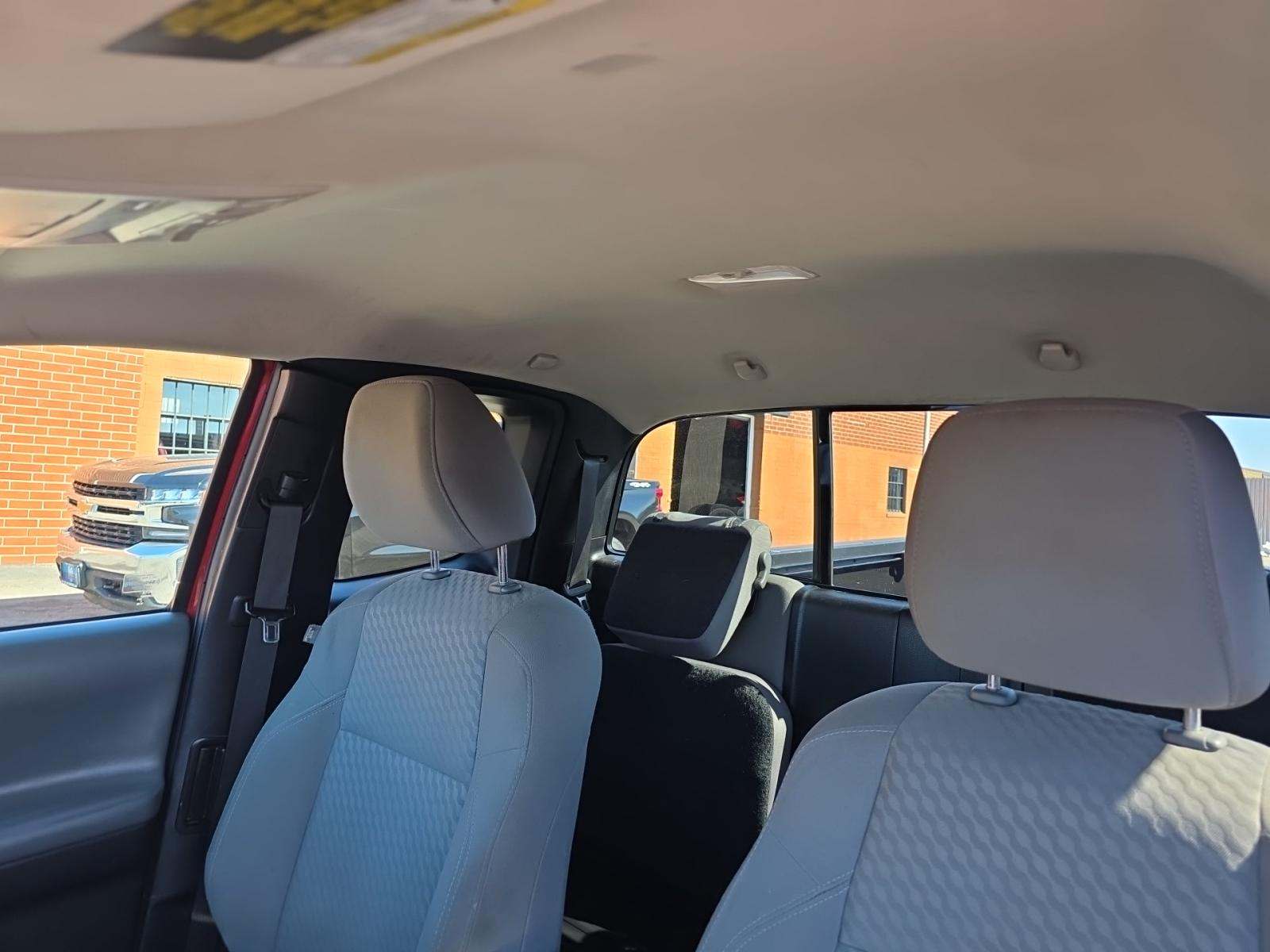 2022 Toyota Tacoma SR AWD