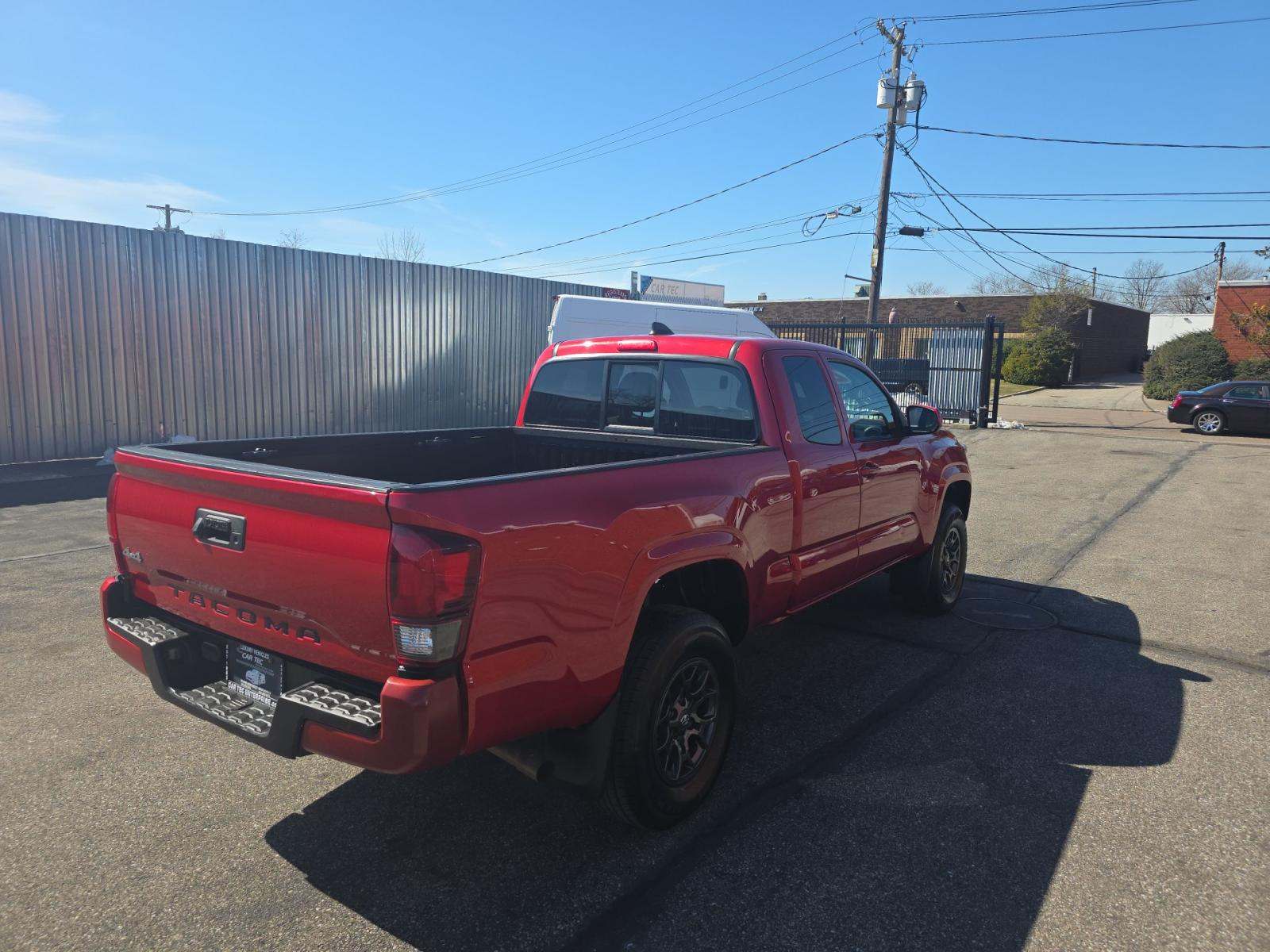 2022 Toyota Tacoma SR AWD