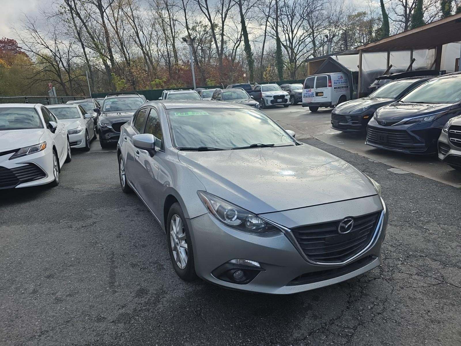 2015 MAZDA MAZDA3 i Touring FWD