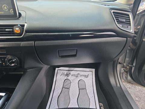 2015 MAZDA MAZDA3 i Touring FWD