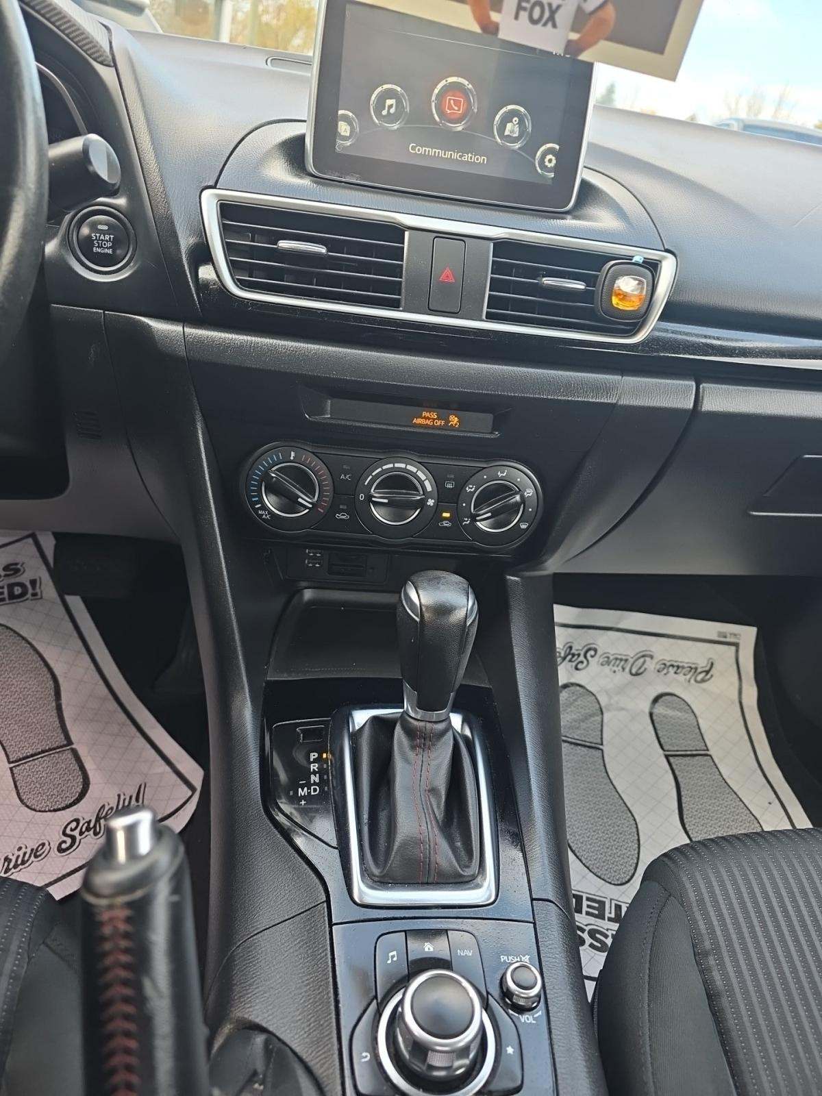 2015 MAZDA MAZDA3 i Touring FWD