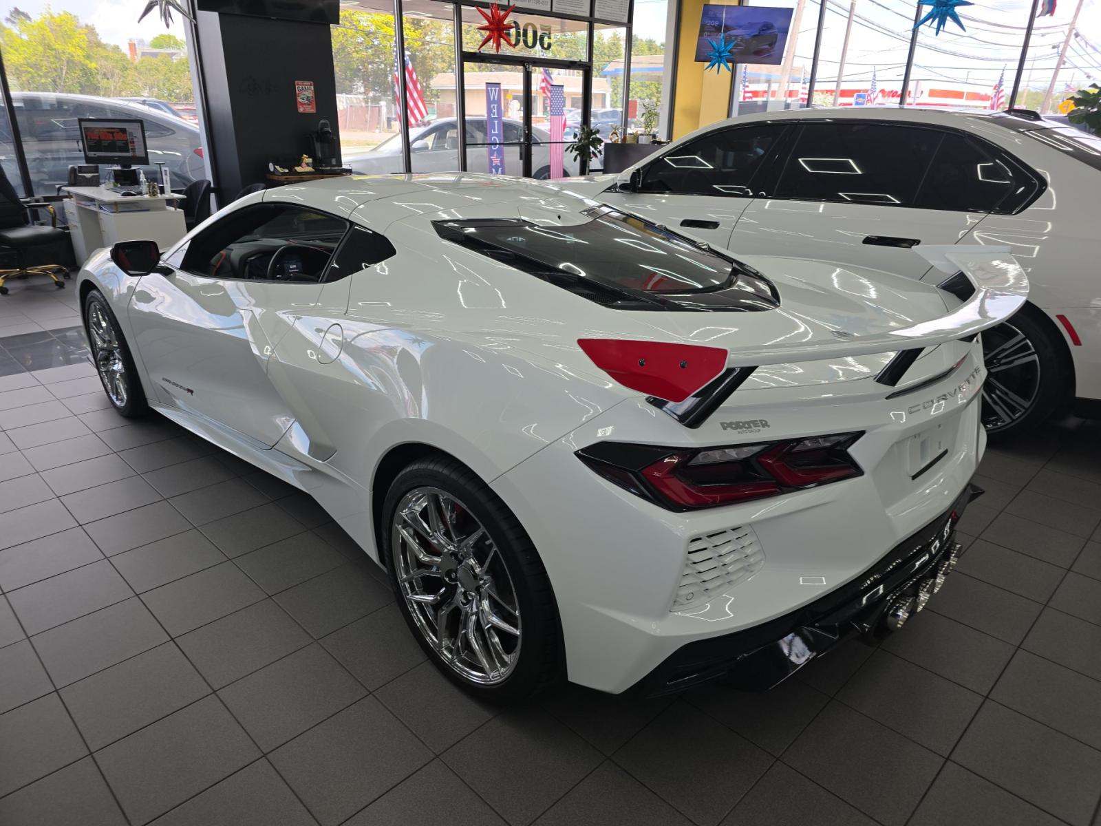 CHEVROLET CORVETTE - 2