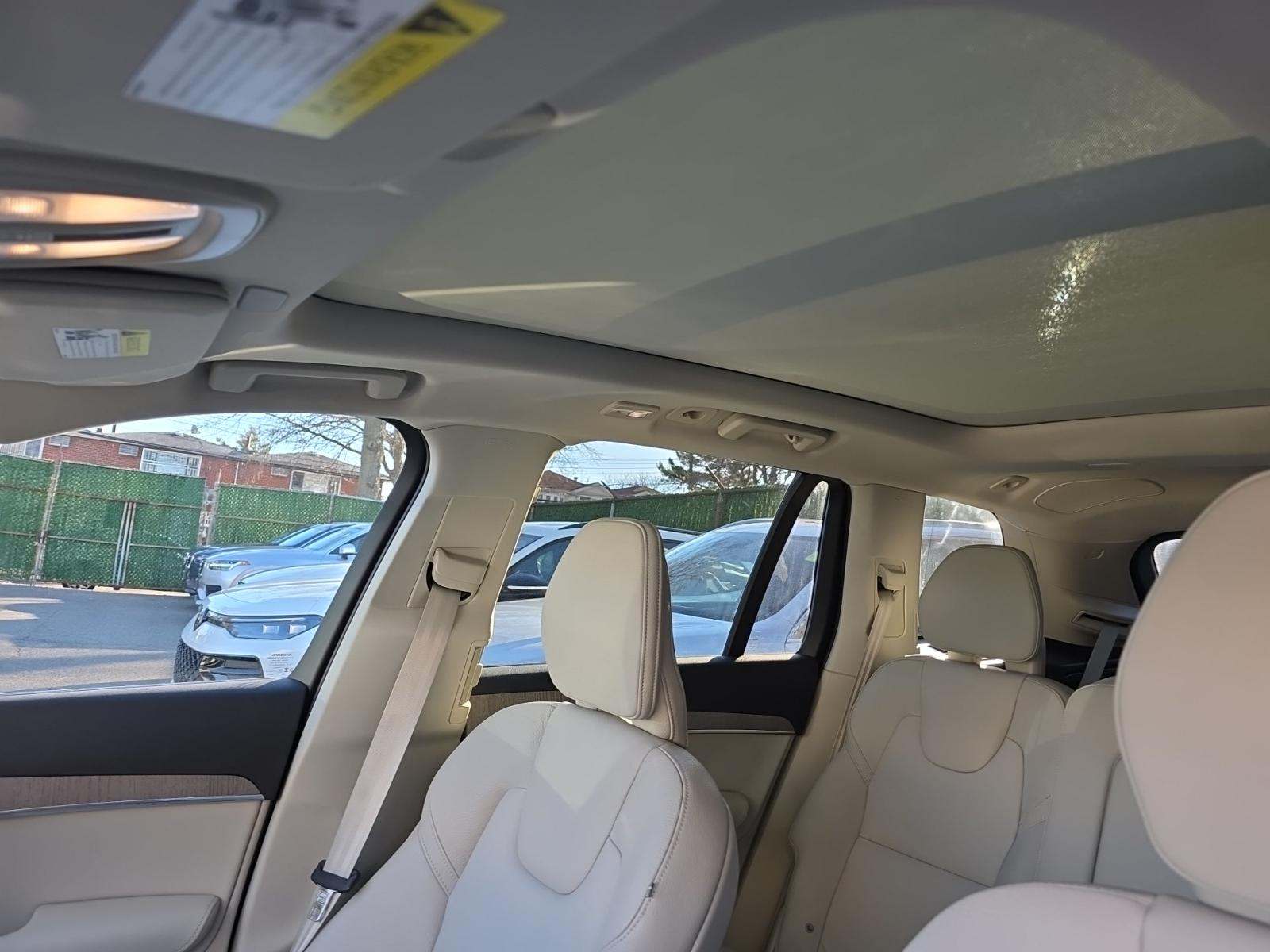 2024 Volvo XC90 B6 Plus AWD