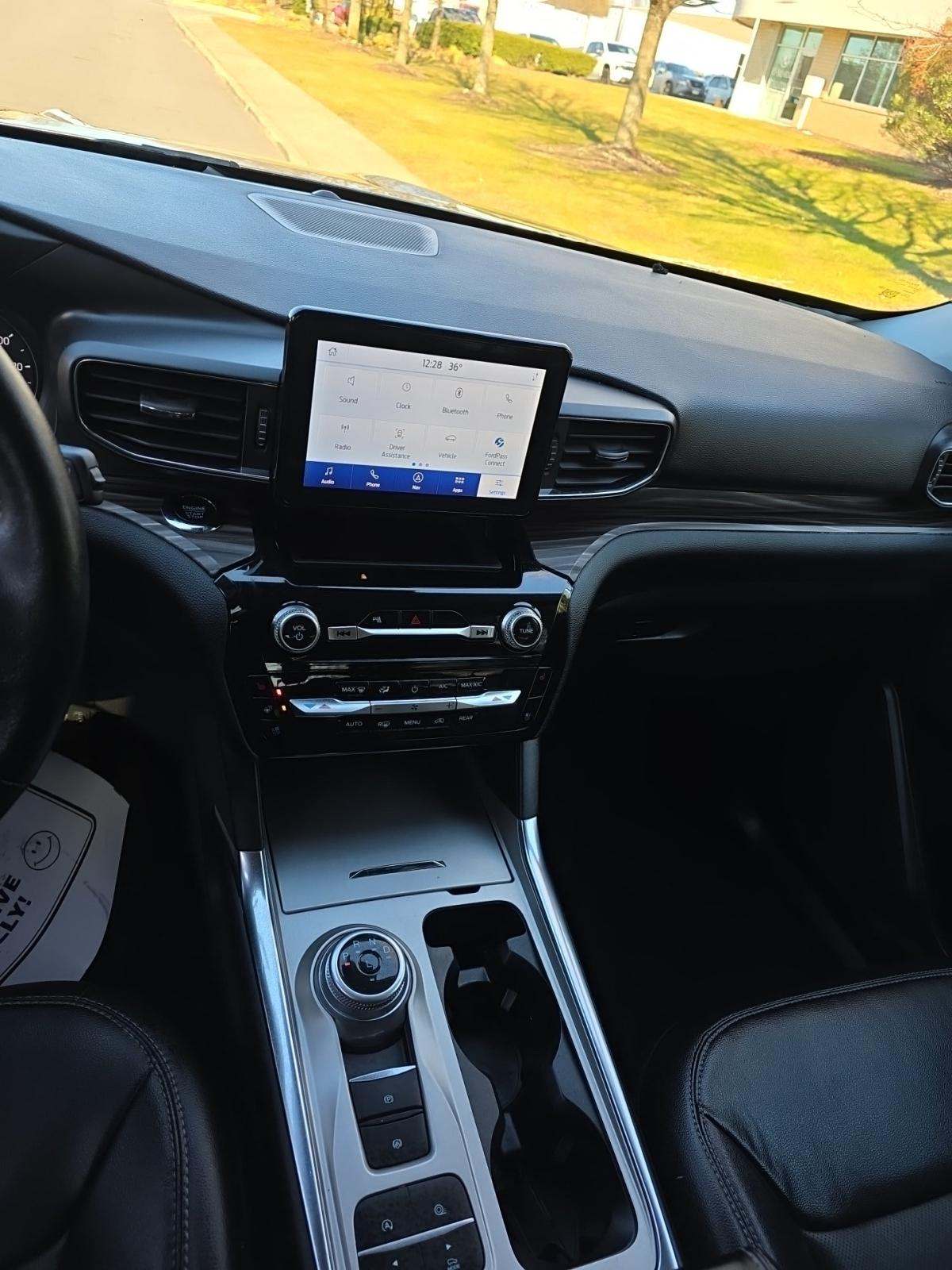 2023 Ford Explorer Limited RWD