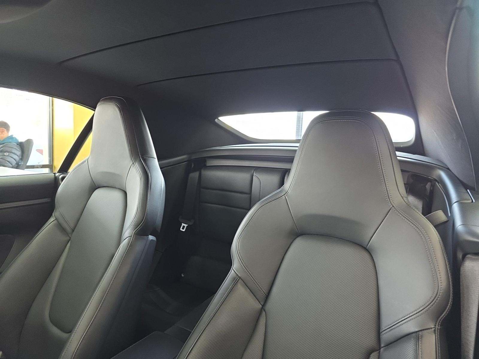 2021 Porsche 911 Carrera RWD