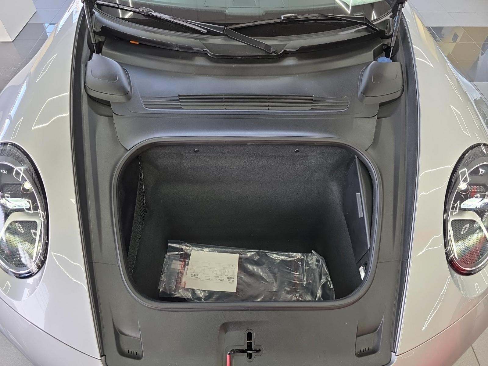 2021 Porsche 911 Carrera RWD