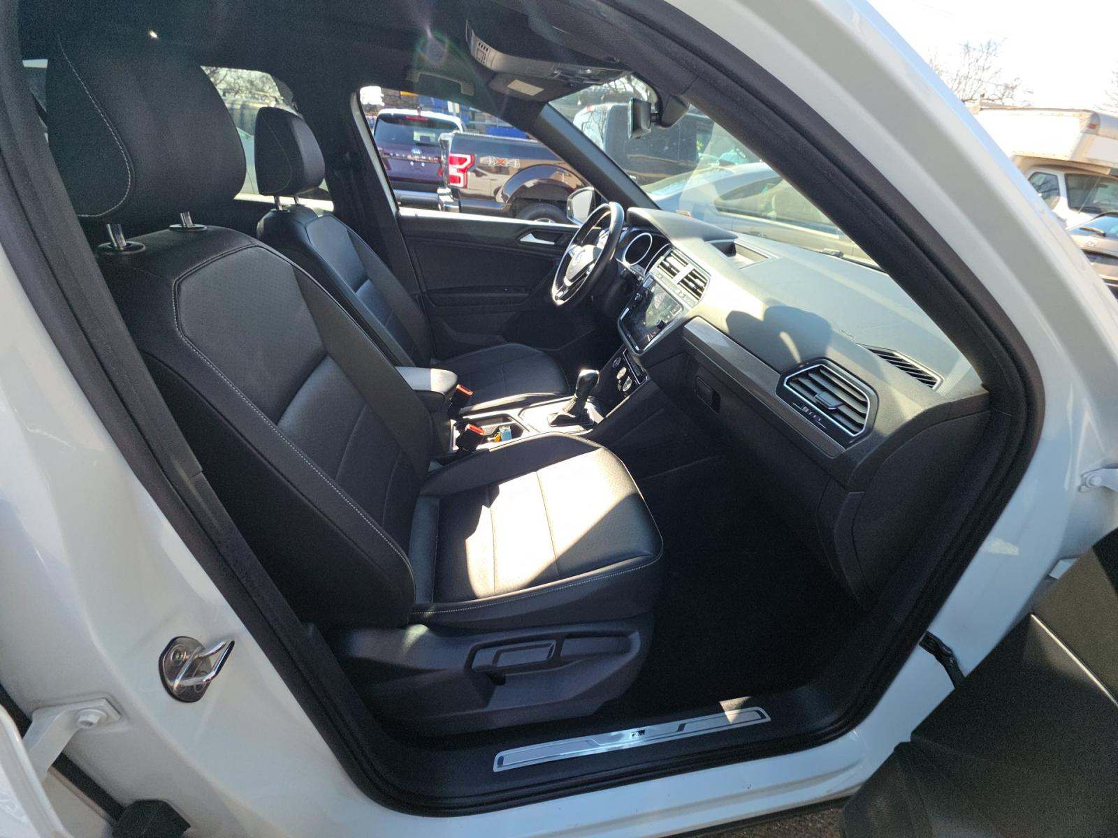 2021 Volkswagen Tiguan 2.0T SE R-Line Black FWD