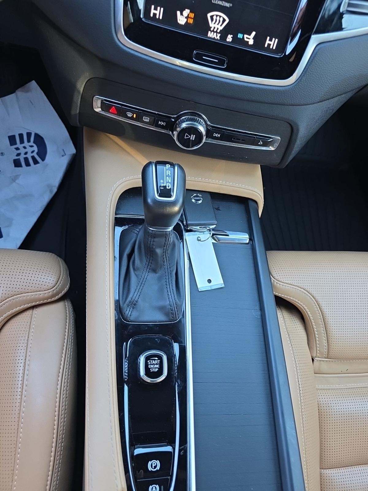 2022 Volvo XC90 T6 Inscription AWD