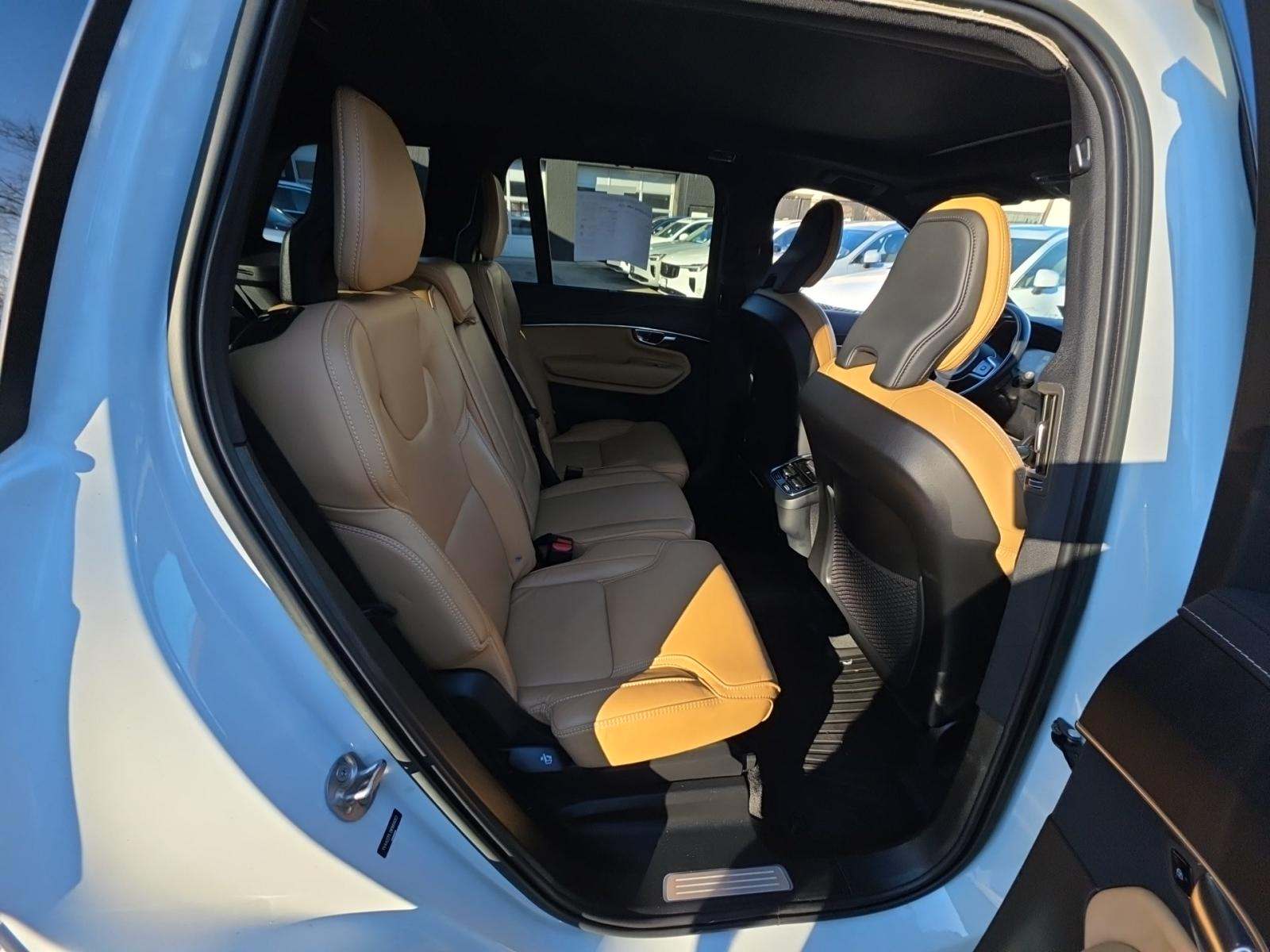 2022 Volvo XC90 T6 Inscription AWD