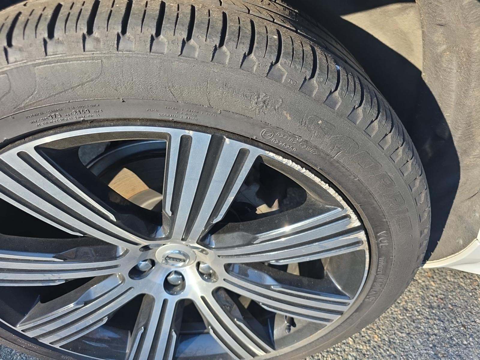 2022 Volvo XC90 T6 Inscription AWD