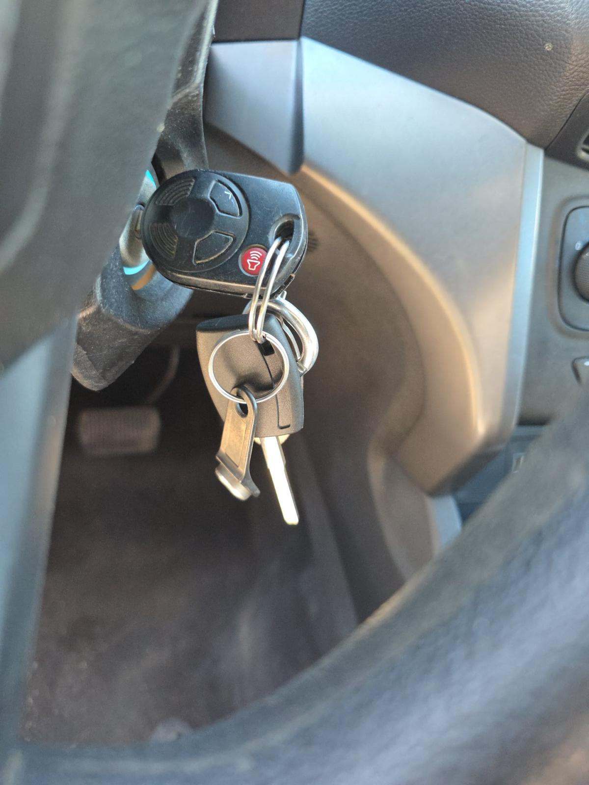 FORD ESCAPE - 8