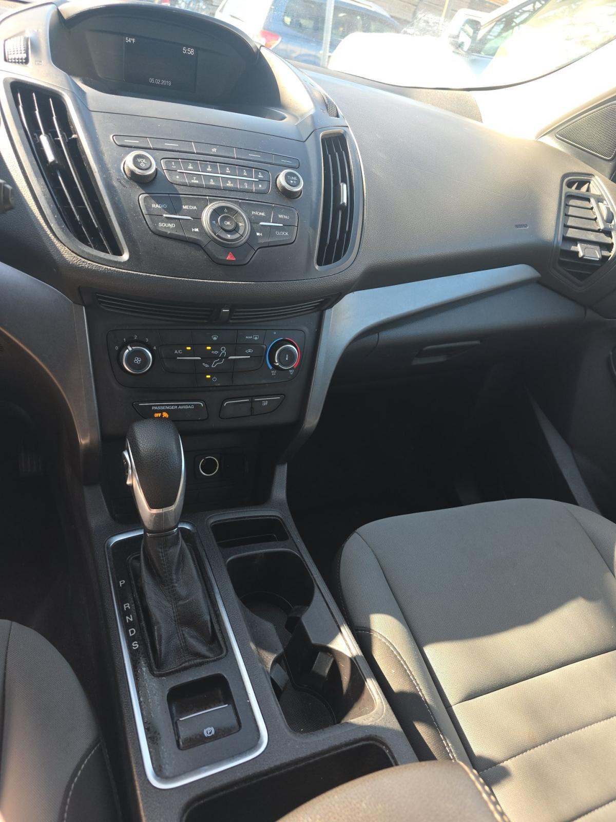 FORD ESCAPE - 10