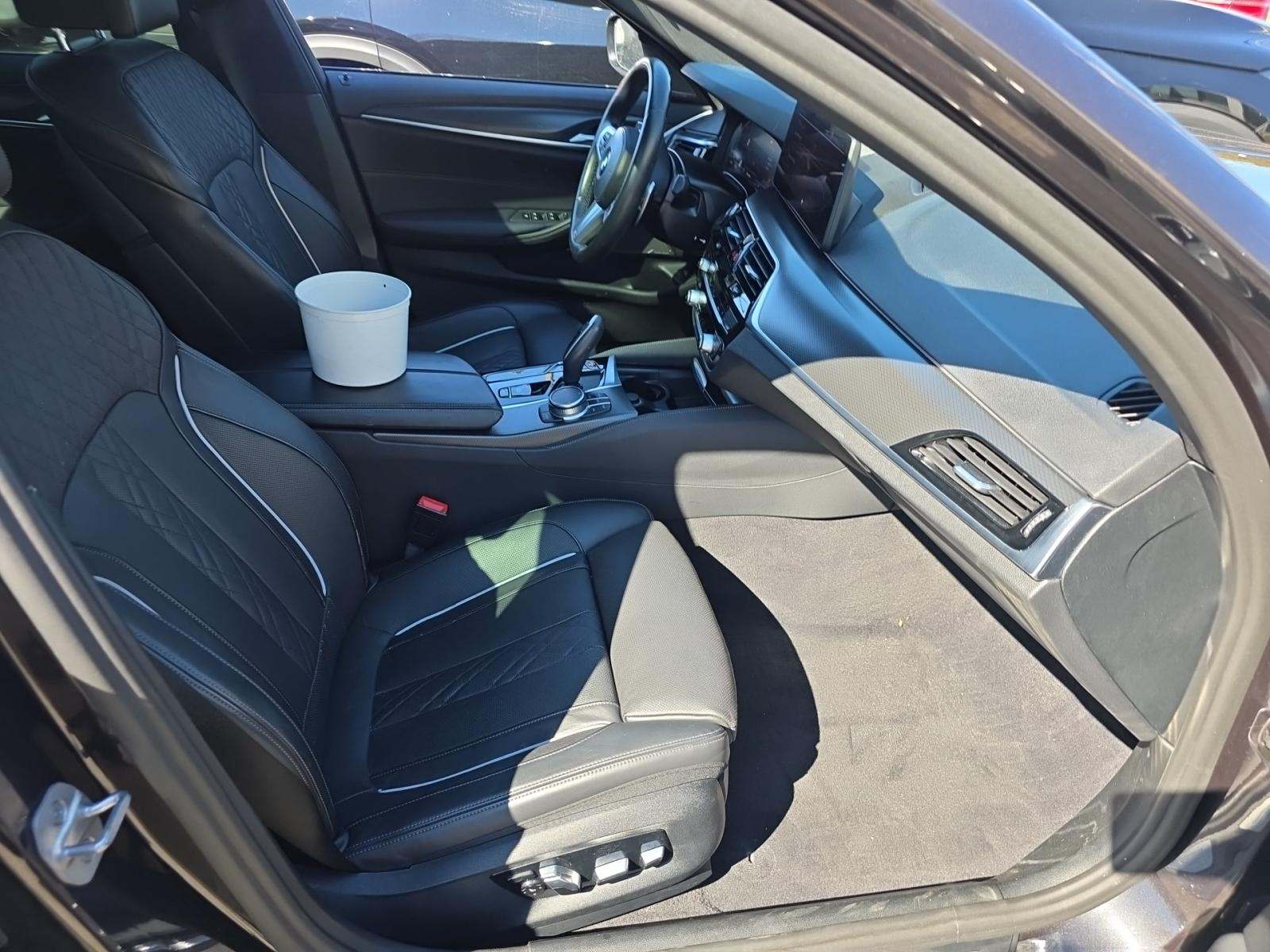 2022 BMW 5 Series 530i RWD