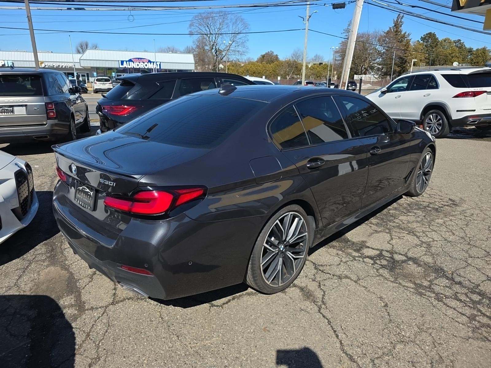 2022 BMW 5 Series 530i RWD