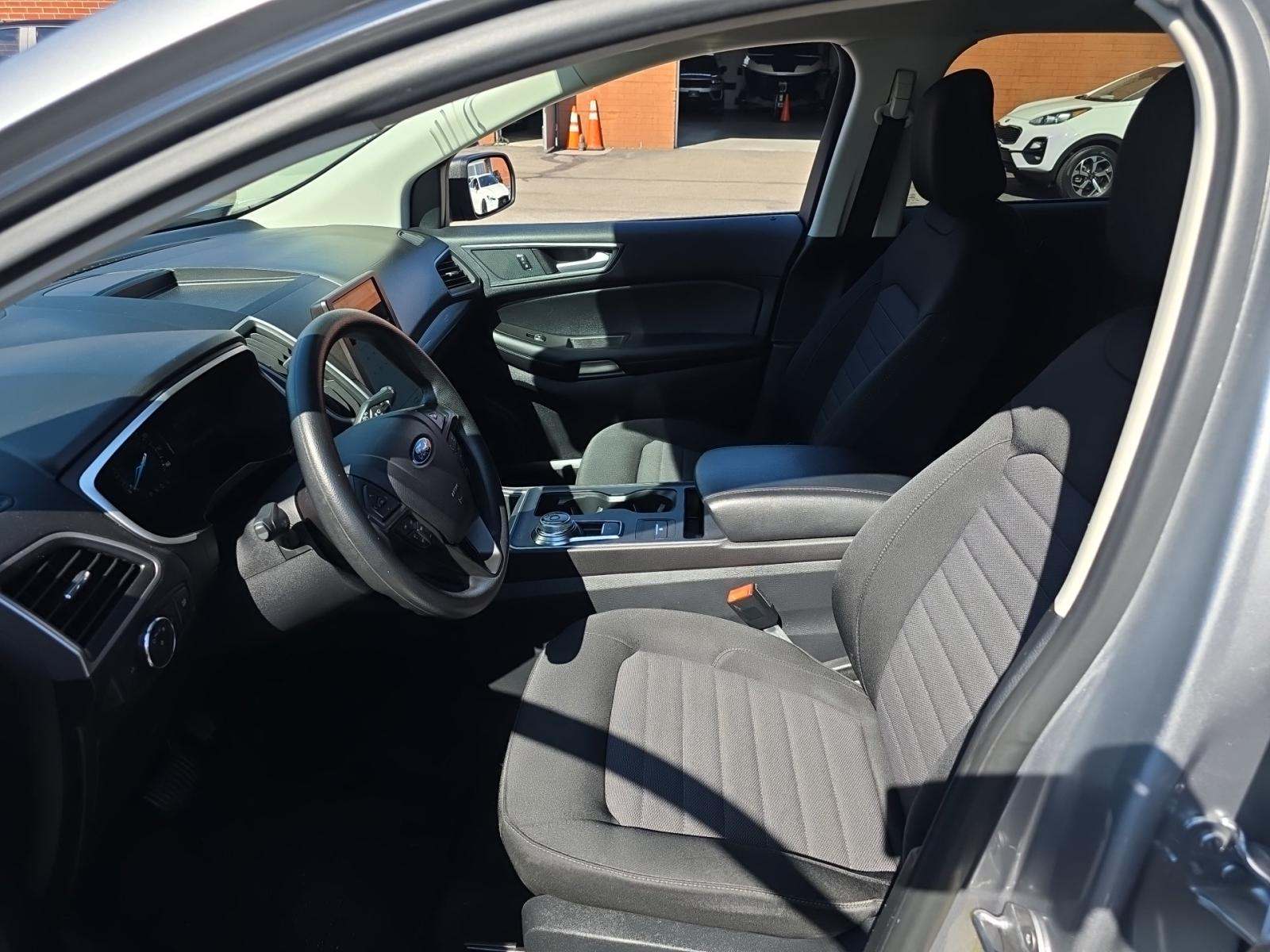 2021 Ford Edge SE AWD