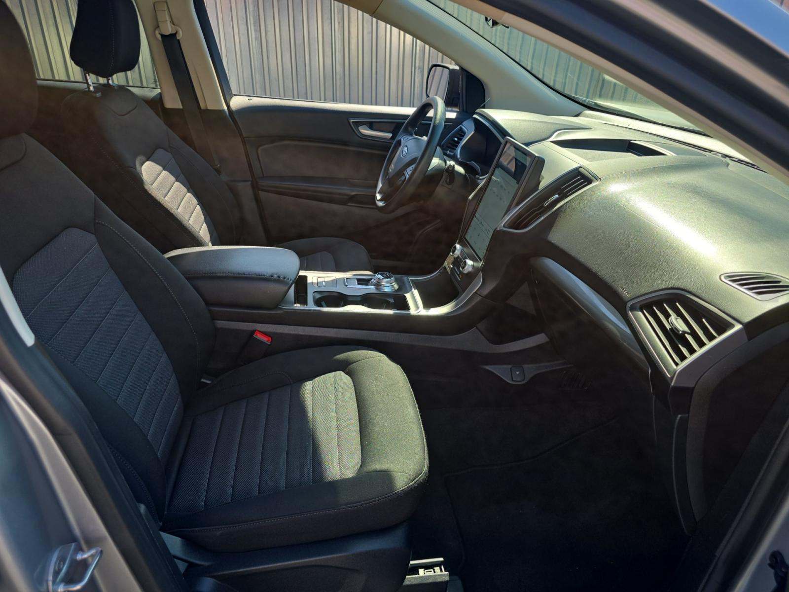 2021 Ford Edge SE AWD