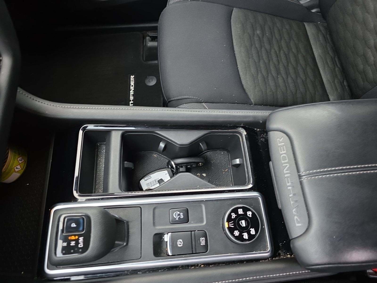 2022 Nissan Pathfinder SV AWD