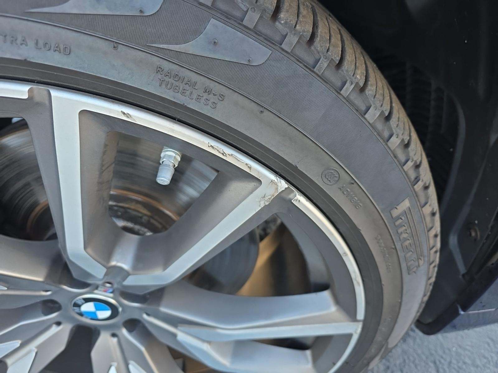 2022 BMW X7 M50i AWD